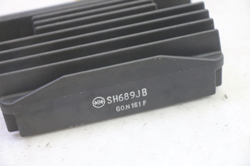 photo de REGOLATORE DI CARICA PIAGGIO MP3 LT 400 (2007 - 2012) - Zoom sullo stato d'uso