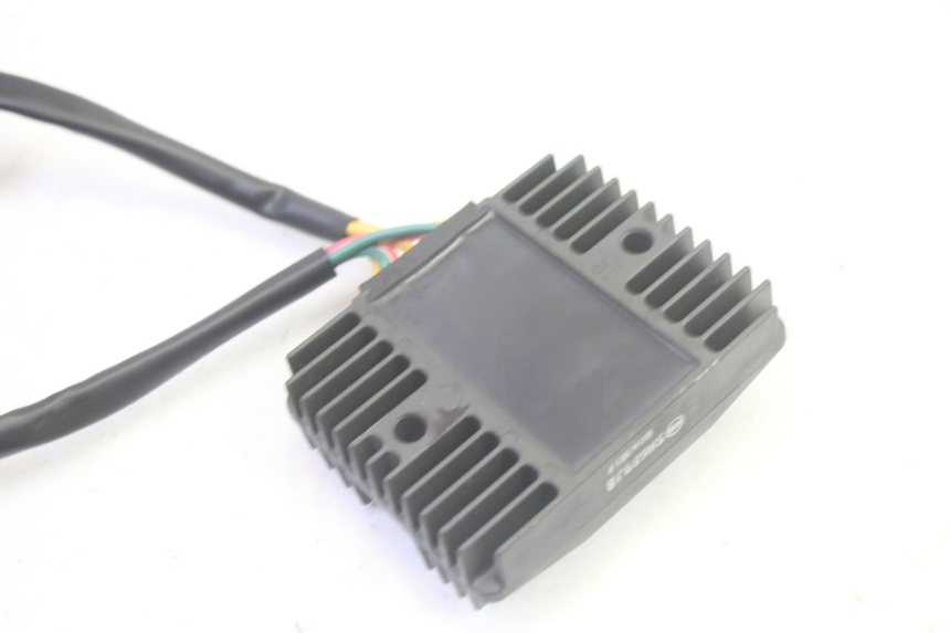 photo de REGOLATORE DI CARICA PIAGGIO MP3 LT 400 (2007 - 2012) - Vista d'insieme del prodotto