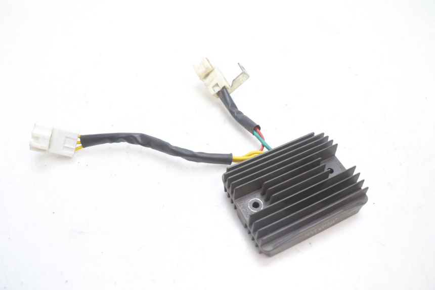 photo de REGOLATORE DI CARICA PIAGGIO MP3 LT 300 (2010 - 2016) - Vista principale