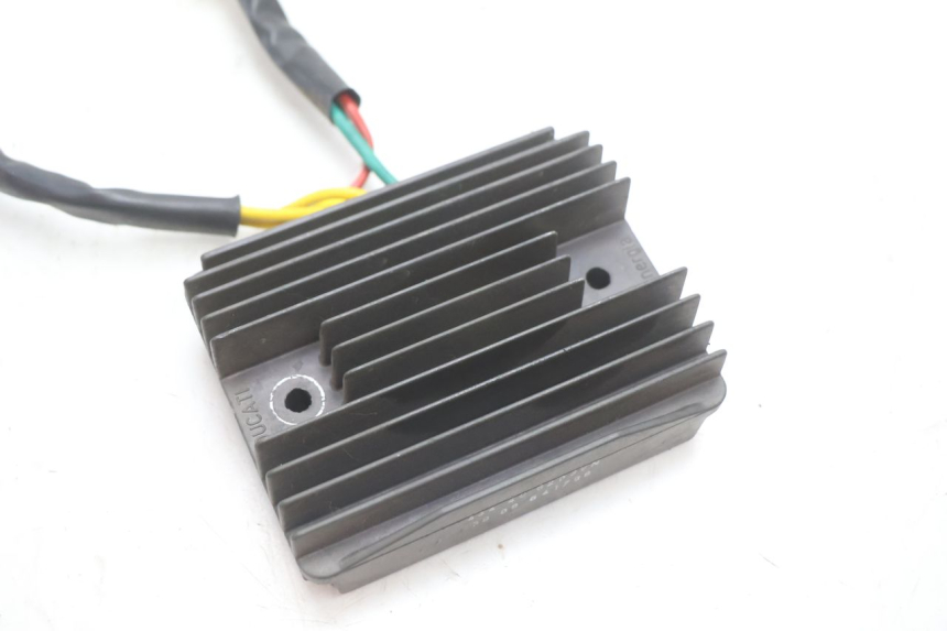 photo de REGOLATORE DI CARICA PIAGGIO MP3 LT 300 (2010 - 2016) - Dettaglio del componente