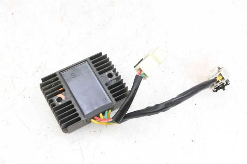 photo de REGOLATORE DI CARICA PIAGGIO MP3 500 (2014 - 2017) - Dettaglio del componente