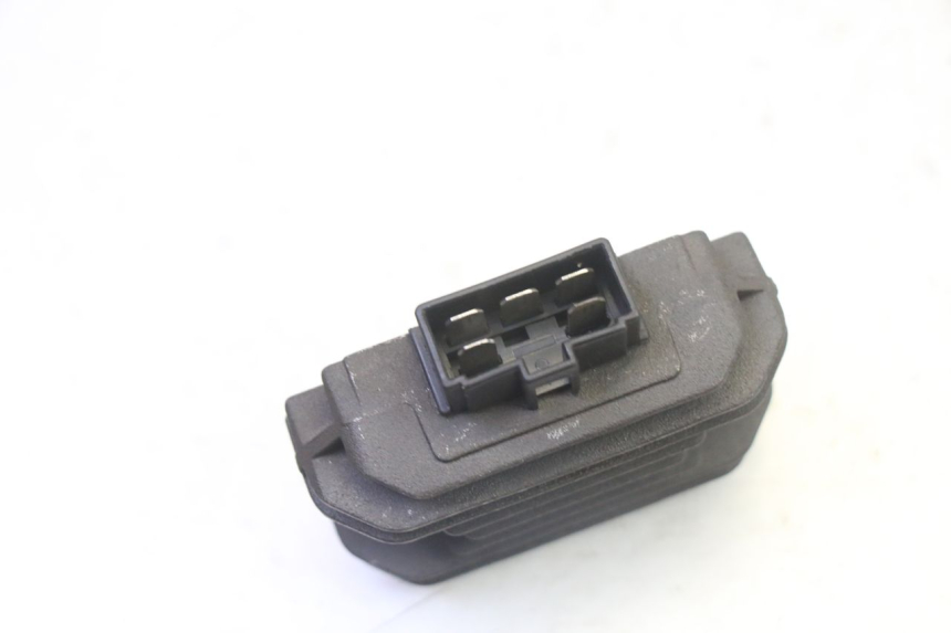 photo de REGOLATORE DI CARICA PIAGGIO MP3 125 (2006 - 2014) - Zoom sullo stato d'uso