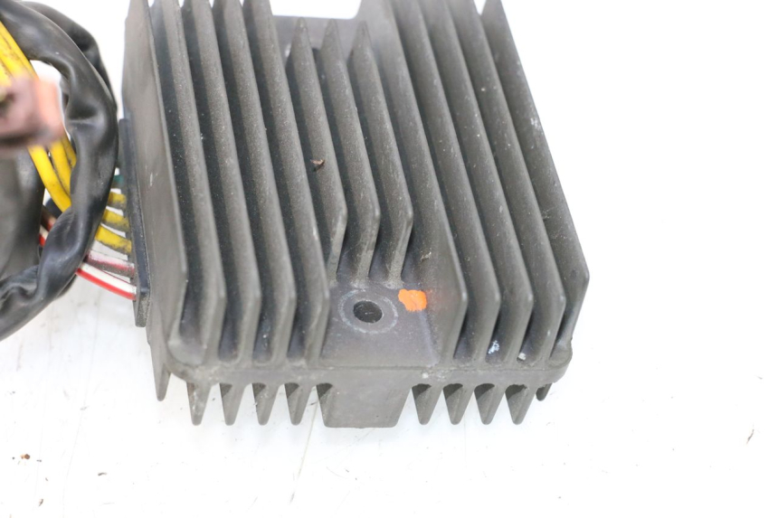 photo de REGOLATORE DI CARICA PIAGGIO MP3 RL 250 (2006 - 2010) - Zoom sullo stato d'uso