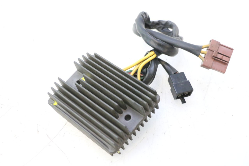 photo de REGOLATORE DI CARICA PIAGGIO MP3 500 (2011 - 2015) - Vista principale