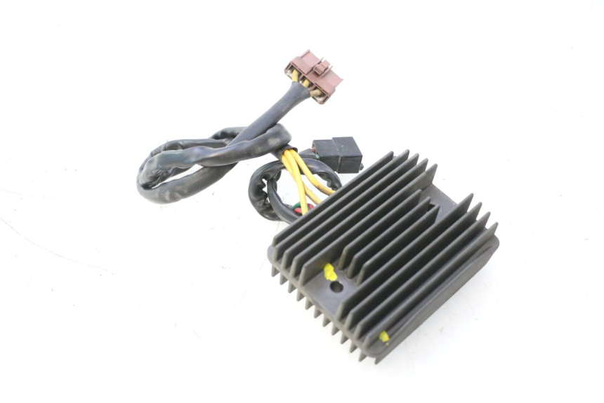 photo de REGOLATORE DI CARICA PIAGGIO MP3 500 (2011 - 2015) - Altra vista dell'articolo