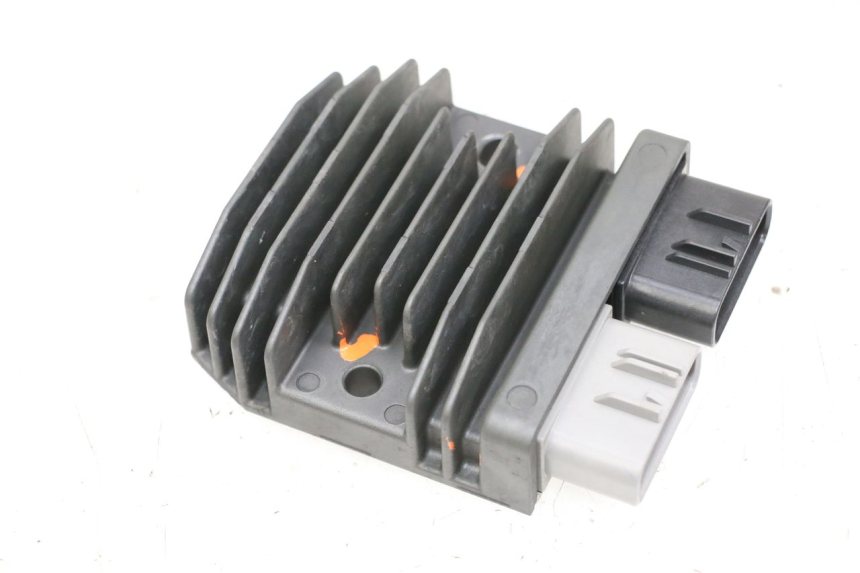 photo de REGOLATORE YAMAHA MT-07 MT07 ABS 700 (2018 - 2020) - Primo piano tecnico