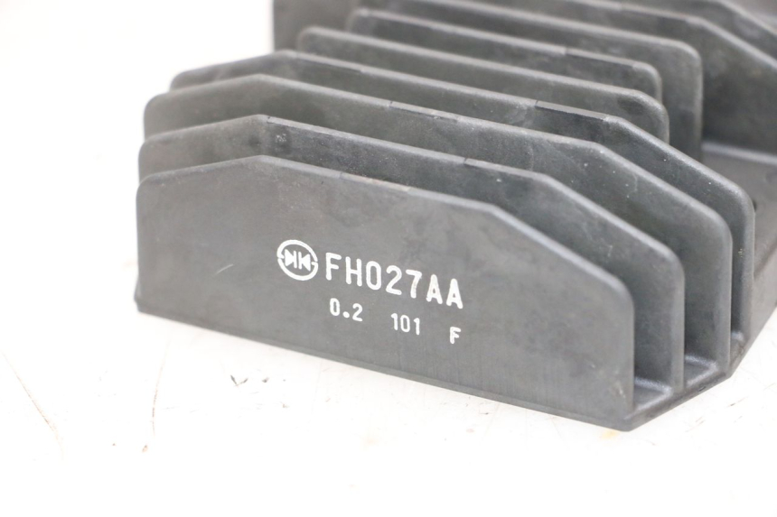 photo de REGOLATORE YAMAHA MT-07 MT07 ABS 700 (2018 - 2020) - Dettagli dei punti di fissaggio