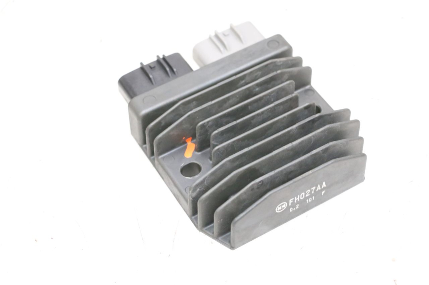 photo de REGOLATORE YAMAHA MT-07 MT07 ABS 700 (2018 - 2020) - Stato della superficie e materiale