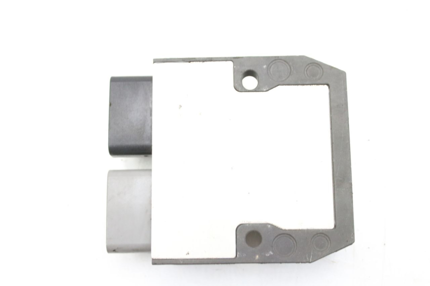 photo de REGOLATORE DI CARICA YAMAHA MT-07 MT07 700 (2018 - 2020) - Dettagli dei punti di fissaggio