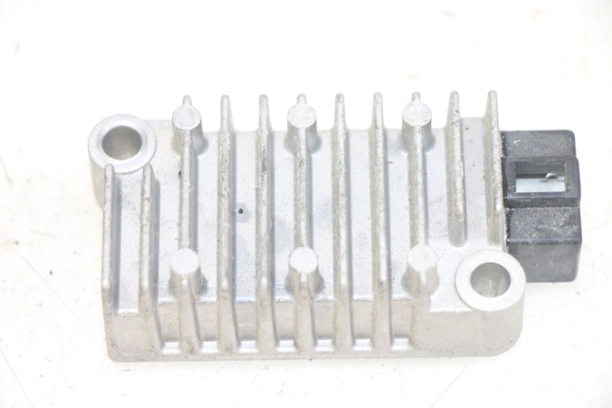 photo de REGOLATORE DI CARICA YAMAHA NEOS NEO'S 4T 50 (2008 - 2016) - Vista principale