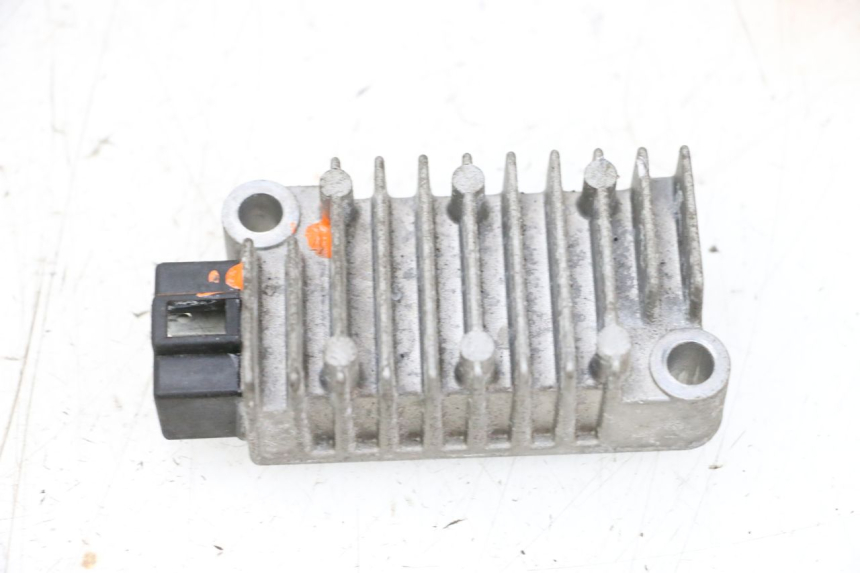 photo de REGOLATORE DI CARICA YAMAHA NEOS NEO'S 4T 50 (2008 - 2016) - Vista principale