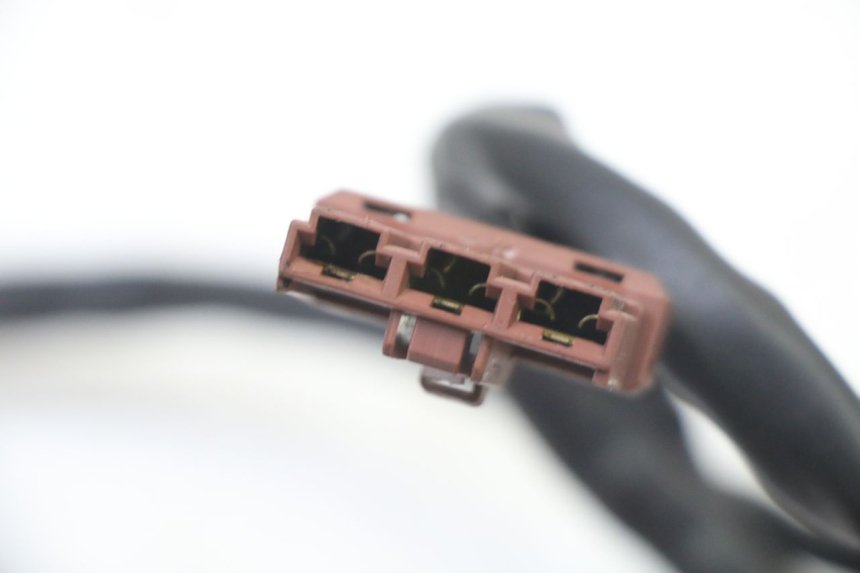 photo de REGOLATORE DI CARICA GILERA NEXUS 125 (2009 - 2013) - Dettagli dei punti di fissaggio