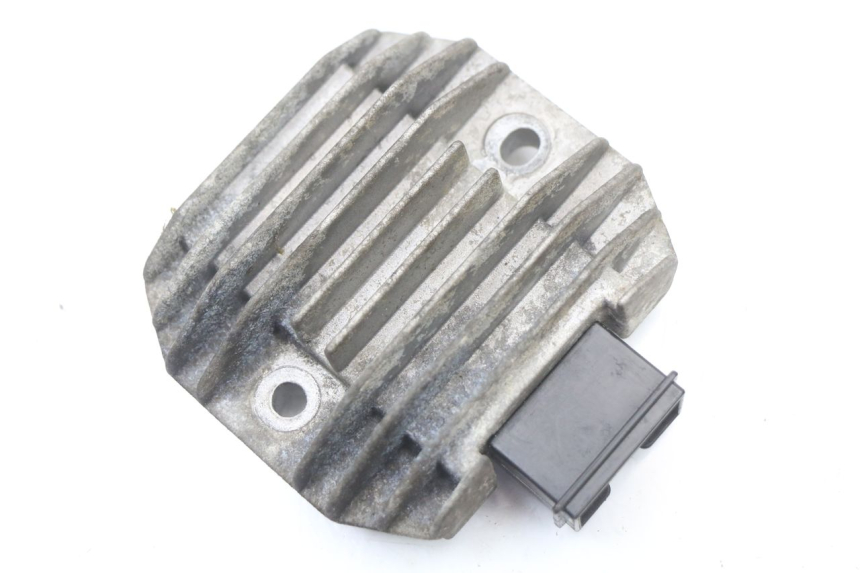 photo de REGOLATORE DI CARICA HONDA NHX LEAD 110 (2008 - 2010) - Vista principale