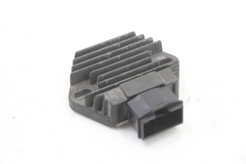 photo de REGOLATORE DI CARICA HONDA NTV DEAUVILLE 650 (1998 - 2001) - Vista principale