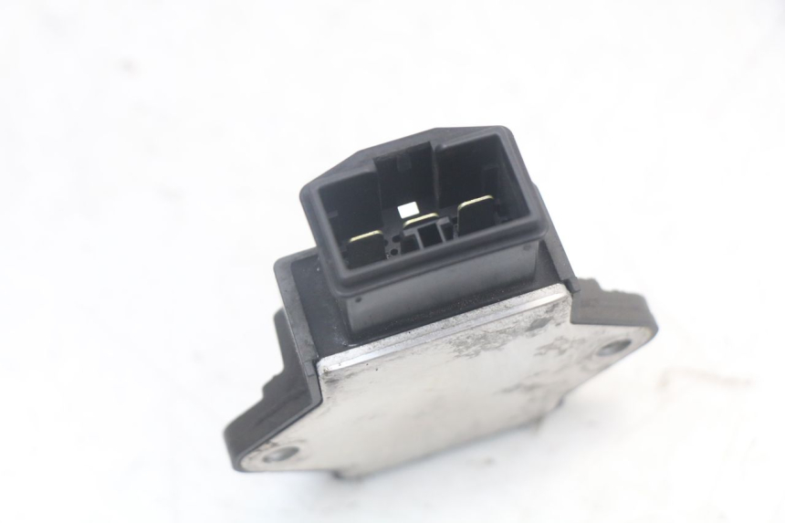 photo de REGOLATORE DI CARICA HONDA NTV DEAUVILLE 650 (1998 - 2001) - Zoom sullo stato d'uso