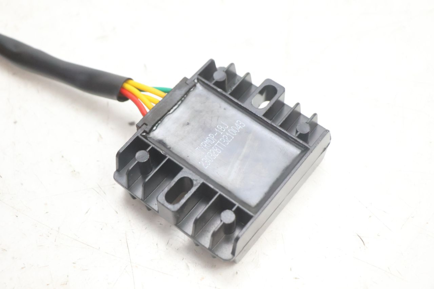 photo de REGOLATORE JM MOTORS OLDIES 4T 50 (2020 - 2026) - Primo piano tecnico