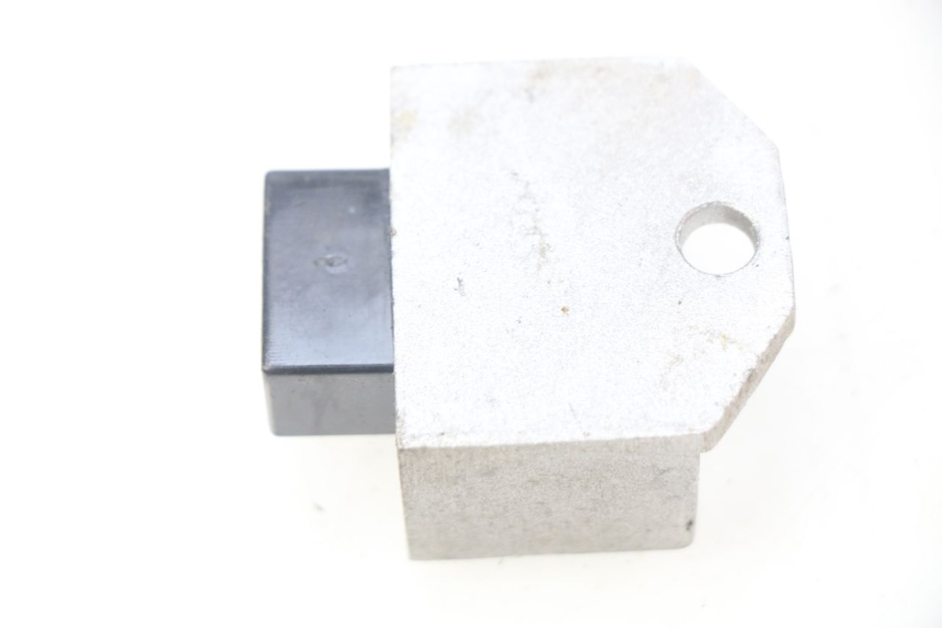 photo de REGOLATORE DI CARICA SYM ORBIT 2 2T 50 (2008 - 2018) - Dettaglio del componente