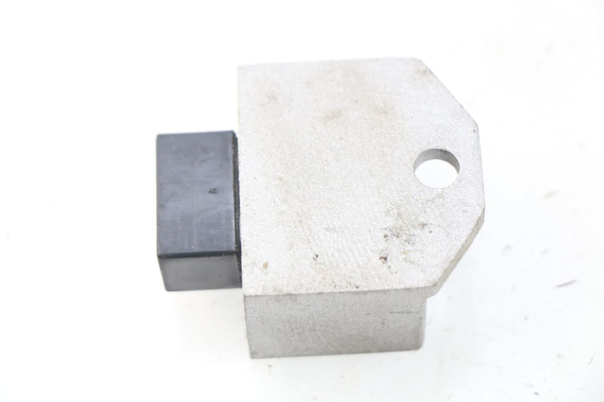 photo de REGOLATORE DI CARICA SYM ORBIT 2 4T 50 (2008 - 2017) - Dettaglio del componente