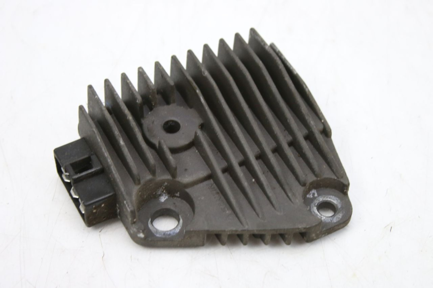 photo de REGOLATORE KEEWAY OUTLOOK 125 (2007 - 2013) - Primo piano tecnico