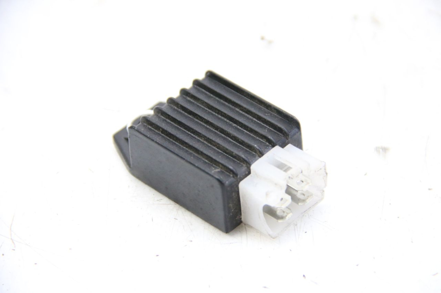 photo de REGOLATORE DI CARICA IMF INDUSTRIE PACH 4T 50 (2009 - 2018) - Vista principale