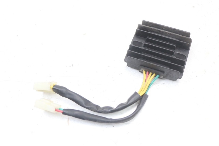 photo de REGOLATORE PEUGEOT BELVILLE 125 (2017 - 2021) - Zoom sullo stato d'uso