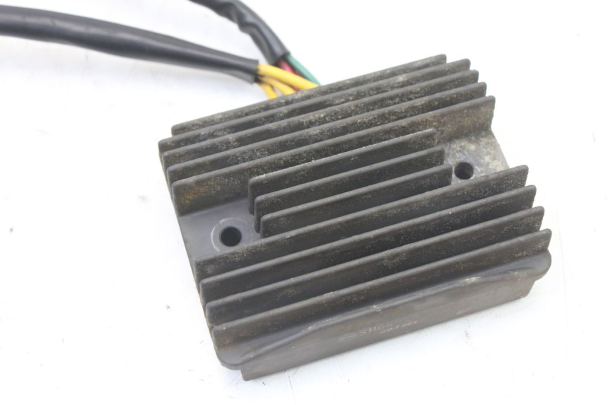 photo de REGOLATORE DI CARICA PEUGEOT CITYSTAR 125 (2011 - 2017) - Dettaglio del componente