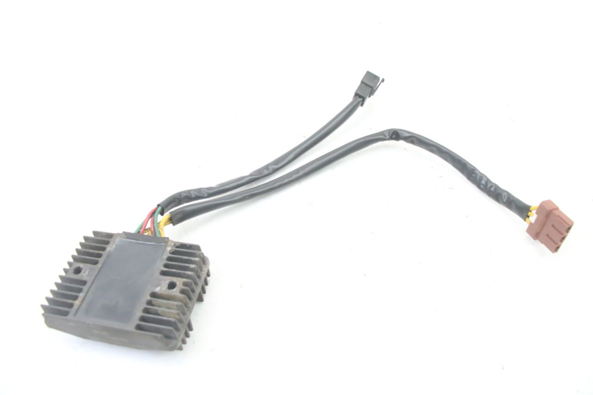 photo de REGOLATORE DI CARICA PEUGEOT CITYSTAR 125 (2011 - 2017) - Altra angolazione