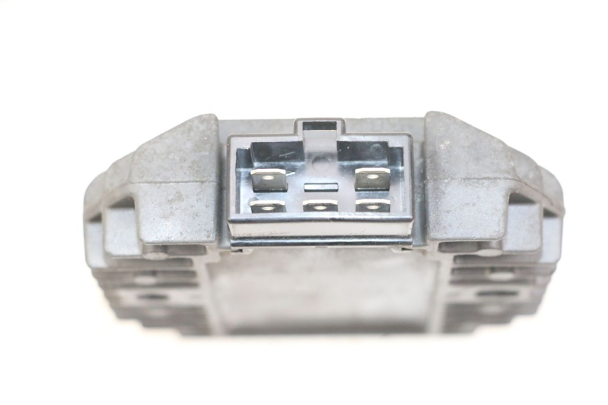 photo de REGOLATORE PEUGEOT ELYSTAR 125 (2002 - 2007) - Zoom sullo stato d'uso