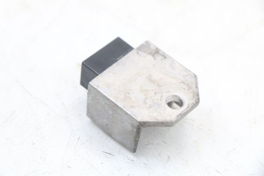 photo de REGOLATORE DI CARICA PEUGEOT ELYSTAR 50 (2002 - 2014) - Dettaglio del componente