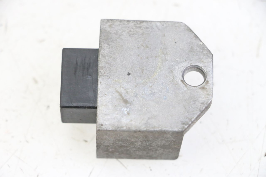 photo de REGOLATORE DI CARICA PEUGEOT TWEET 4T 50 (2014 - 2019) - Zoom sullo stato d'uso