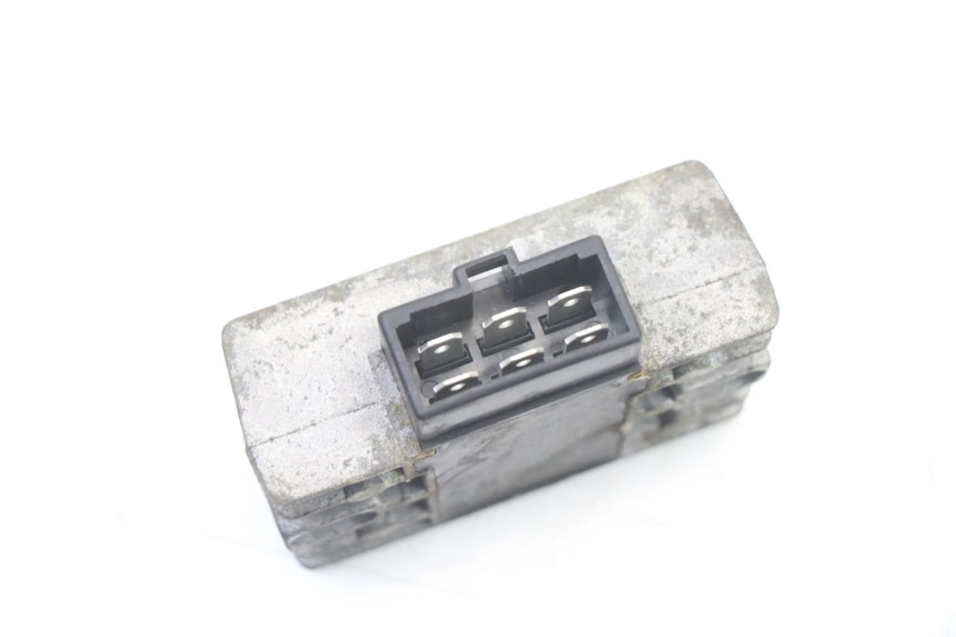 photo de REGOLATORE DI CARICA PIAGGIO VESPA GRANTURISMO 125 (2003 - 2007) - Zoom sullo stato d'uso