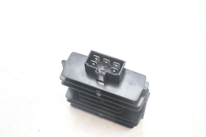 photo de REGOLATORE JM MOTORS R-MAX TECH 50 (2024 - 2026) - Primo piano tecnico