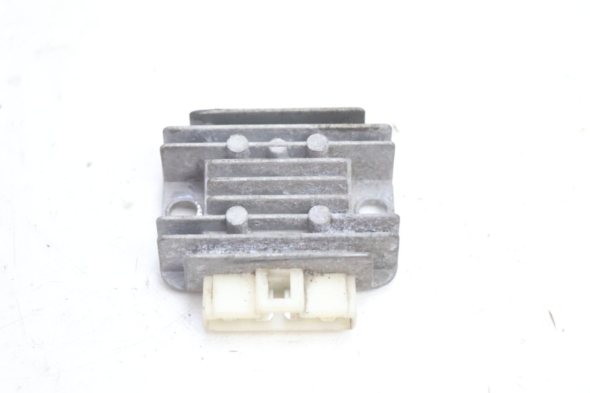 photo de REGOLATORE DI CARICA VASTRO R-ONE 4T 50 (2014 - 2022) - Vista principale