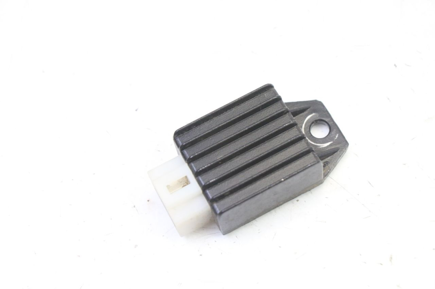 photo de REGOLATORE DI CARICA APOLLO RFZ 150 - Vista principale