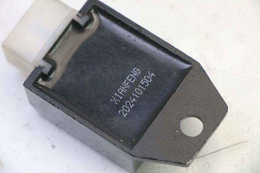 photo de REGOLATORE APOLLO RFZ 125 - Primo piano tecnico