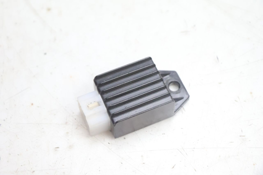 photo de REGOLATORE DI CARICA APOLLO RFZ 150 - Vista principale