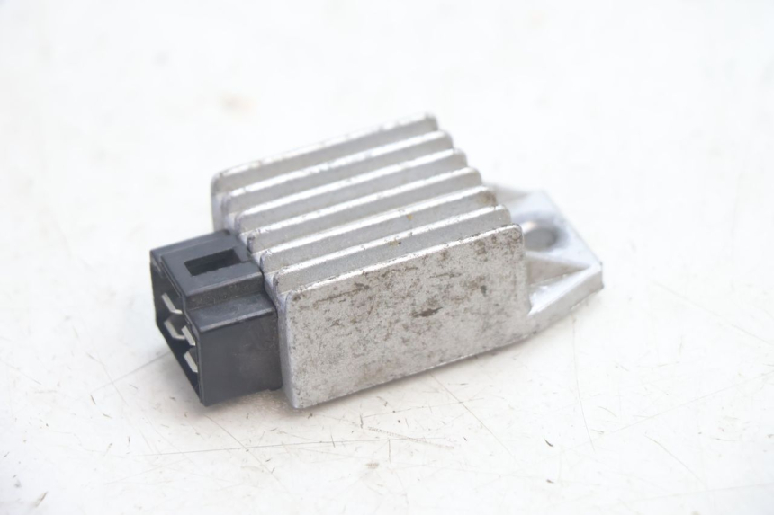 photo de REGOLATORE DI CARICA YAMASAKI ROADSTER 50 (2013 - 2018) - Dettaglio del componente