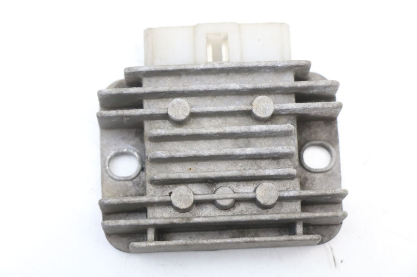 photo de REGOLATORE DI CARICA TNT MOTOR ROMA 10' 4T 50 (2007 - 2018) - Dettaglio del componente