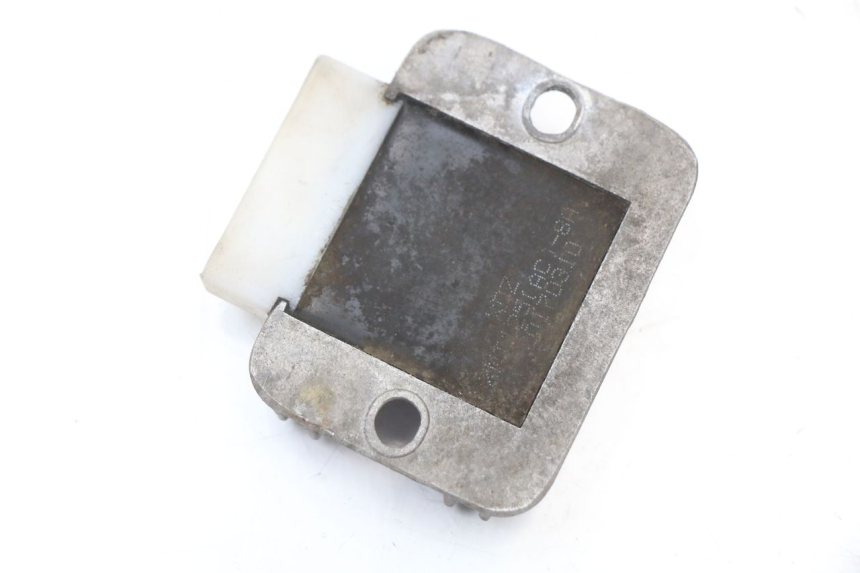 photo de REGOLATORE DI CARICA TNT MOTOR ROMA 10' 4T 50 (2007 - 2018) - Altra angolazione