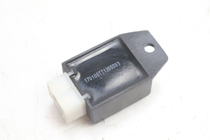 photo de Regolatore di carica TNT MOTOR ROMA 12' 2T 50 (2007 - 2018) - Altra angolazione