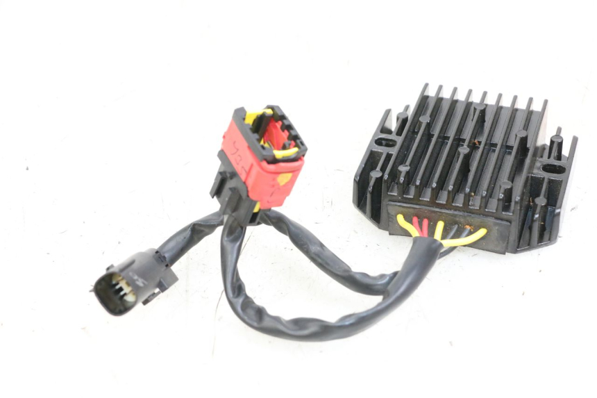 photo de REGOLATORE ROYAL ENFIELD CONTINENTAL GT 650 (2019 - 2024) - Vista d'insieme del prodotto