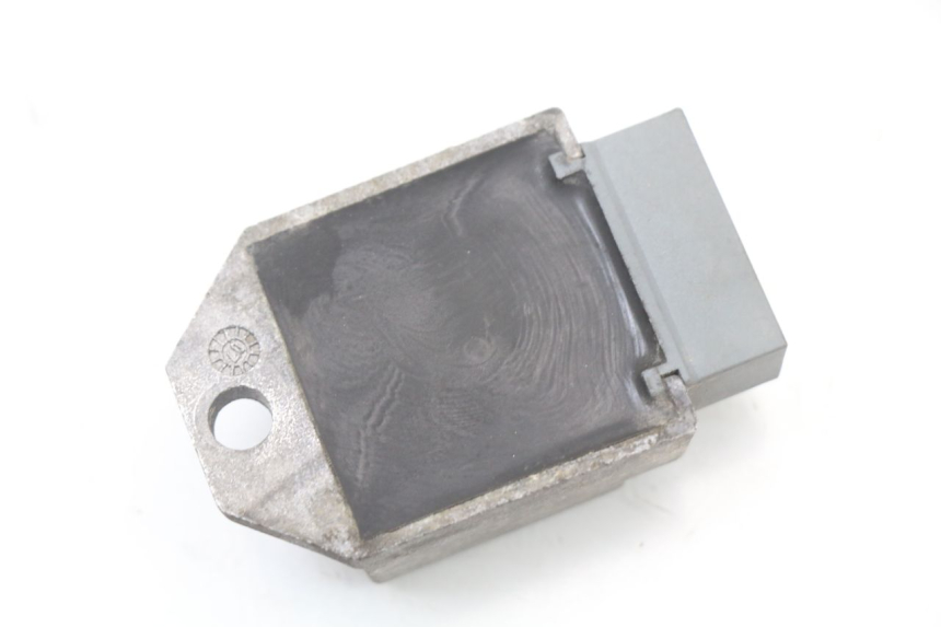 photo de REGOLATORE APRILIA RS 50 (2006 - 2010) - Altra angolazione