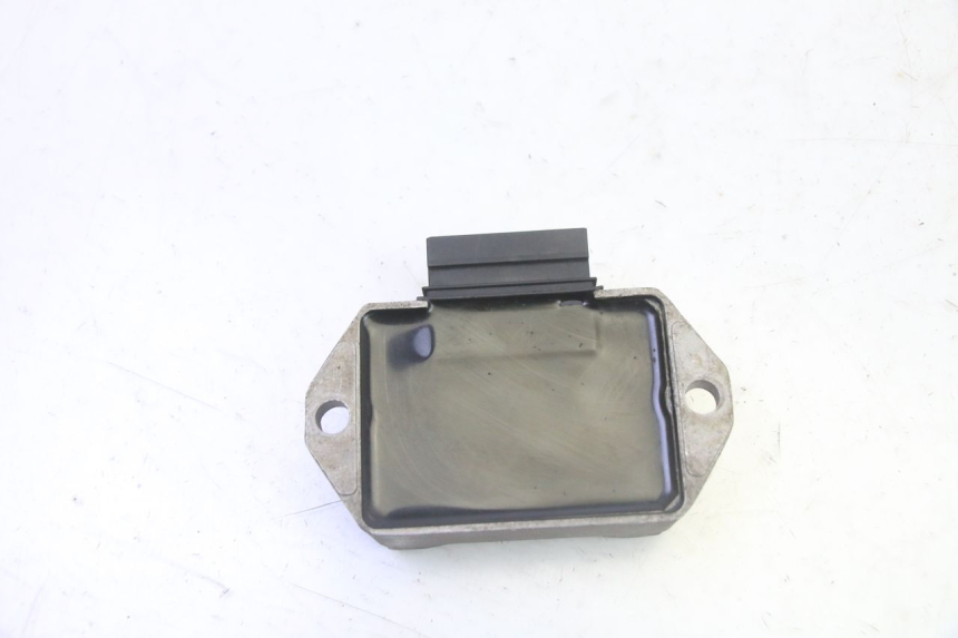 photo de REGOLATORE DI CARICA GILERA RUNNER SP 50 (2009 - 2017) - Altra angolazione