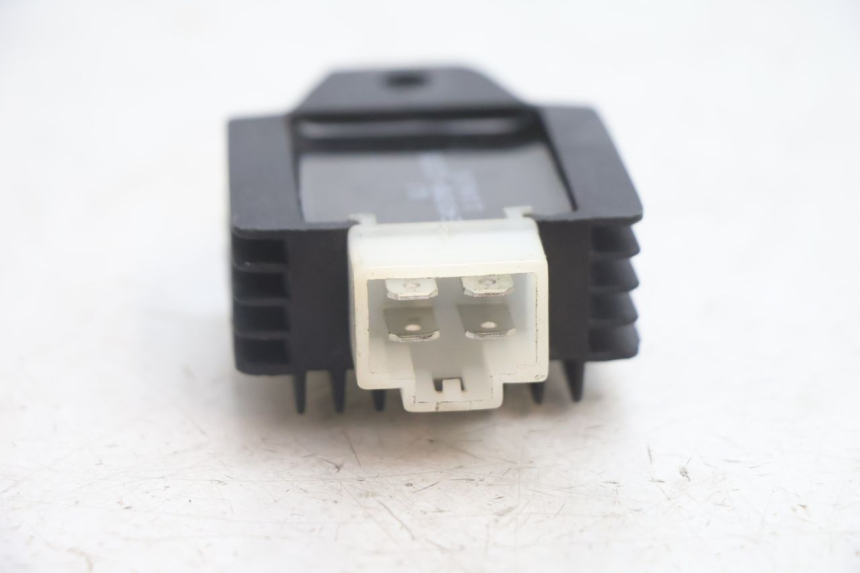 photo de REGOLATORE DI CARICA KEEWAY RY6 2T 50 (2011 - 2019) - Altra angolazione