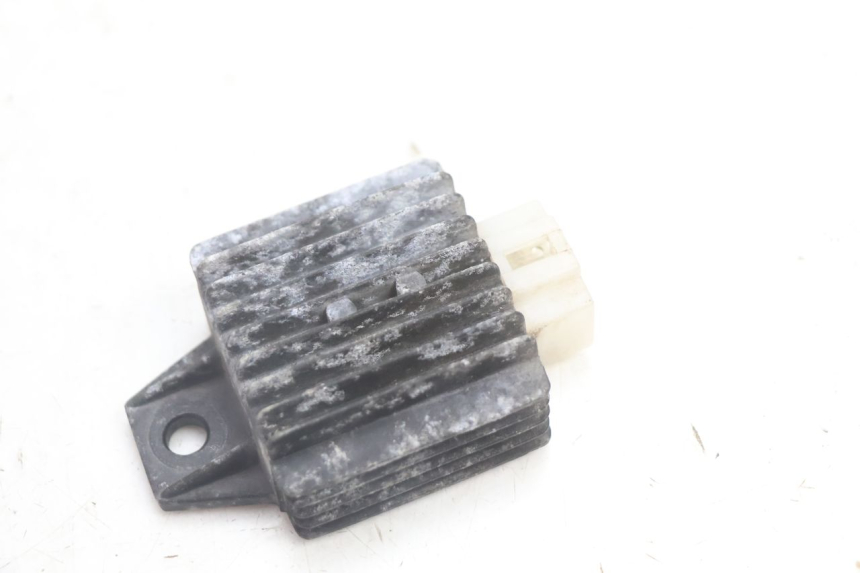 photo de REGOLATORE DI CARICA KEEWAY RY6 2T 50 (2011 - 2019) - Dettaglio del componente