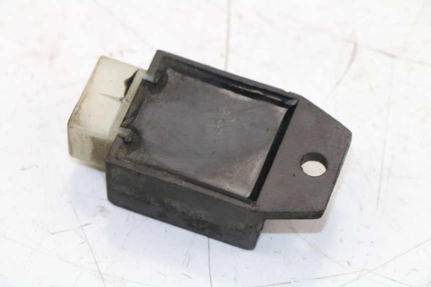 photo de Regolatore di carica DAELIM S4 50 (2010 - 2015) - Altra angolazione