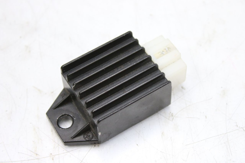 photo de REGOLATORE DI CARICA JM MOTORS SANTANA 50 (2014 - 2023) - Primo piano tecnico