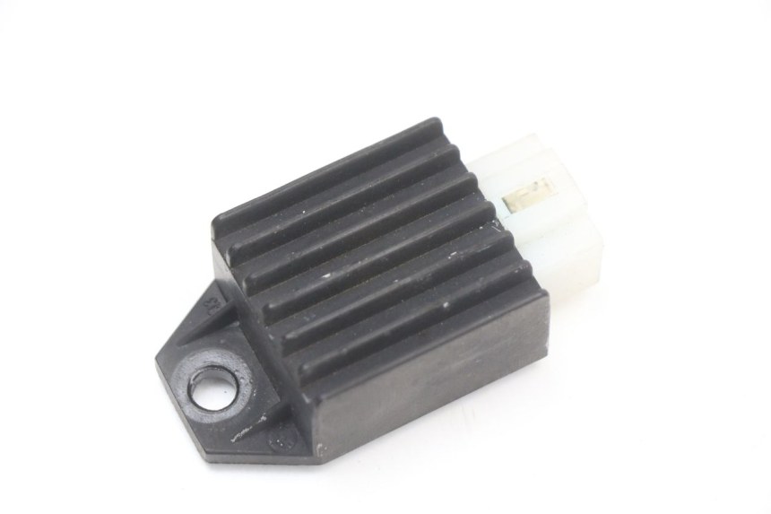 photo de REGOLATORE DI CARICA JM MOTORS SANTANA 50 (2014 - 2023) - Dettaglio del componente