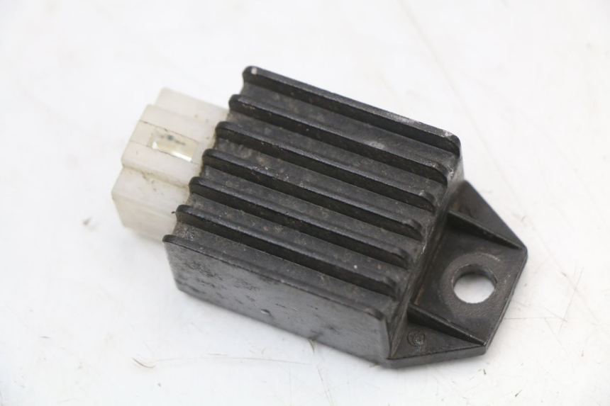 photo de REGOLATORE DI CARICA JM MOTORS SANTANA 50 (2014 - 2023) - Zoom sullo stato d'uso