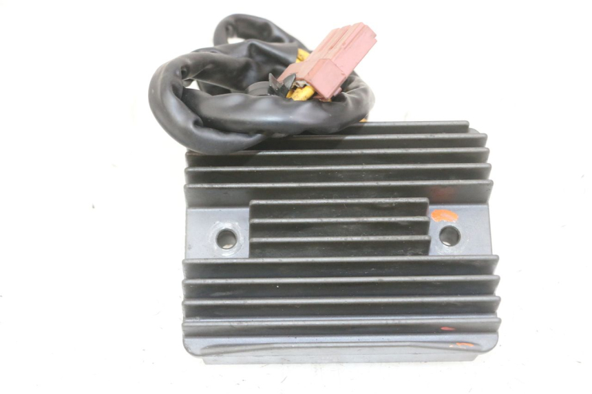 photo de REGOLATORE PEUGEOT SATELIS 125 (2013 - 2018) - Vista principale